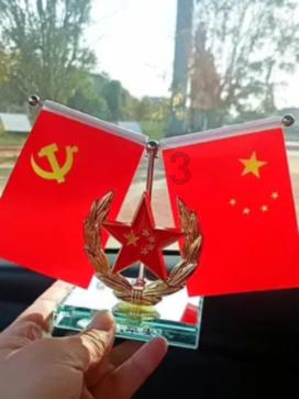 救援受困的小恐龙